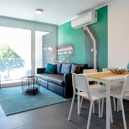 Διαμέρισμα Marina *