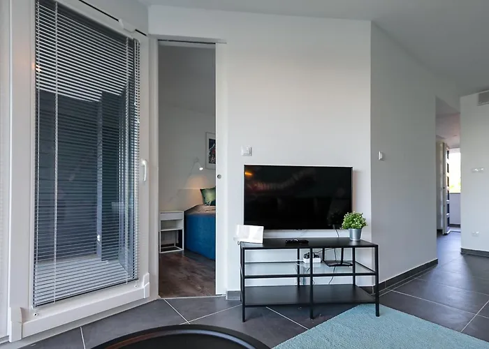 Marina * Balatonszárszó