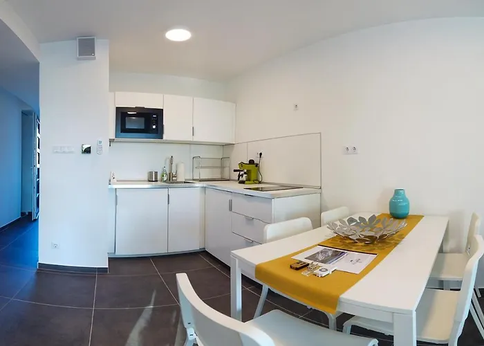 Marina * Balatonszárszó